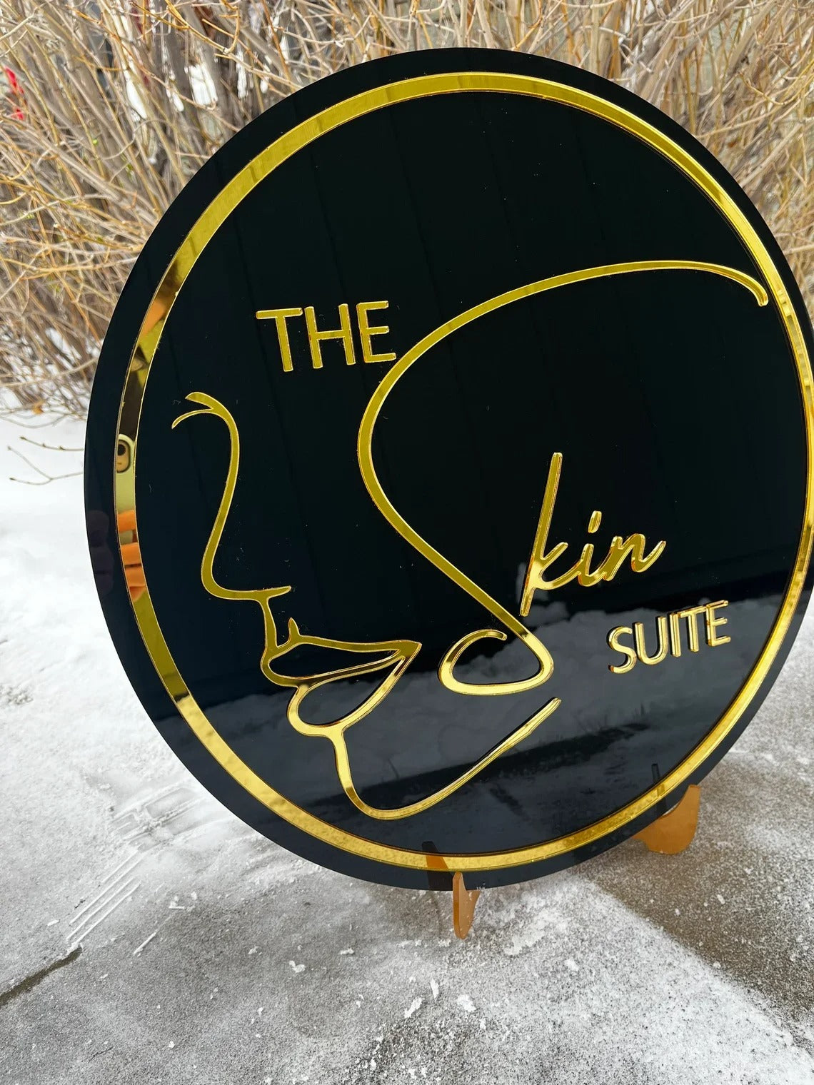 Alameer Cuts Custom Acrylic Backlit Sign