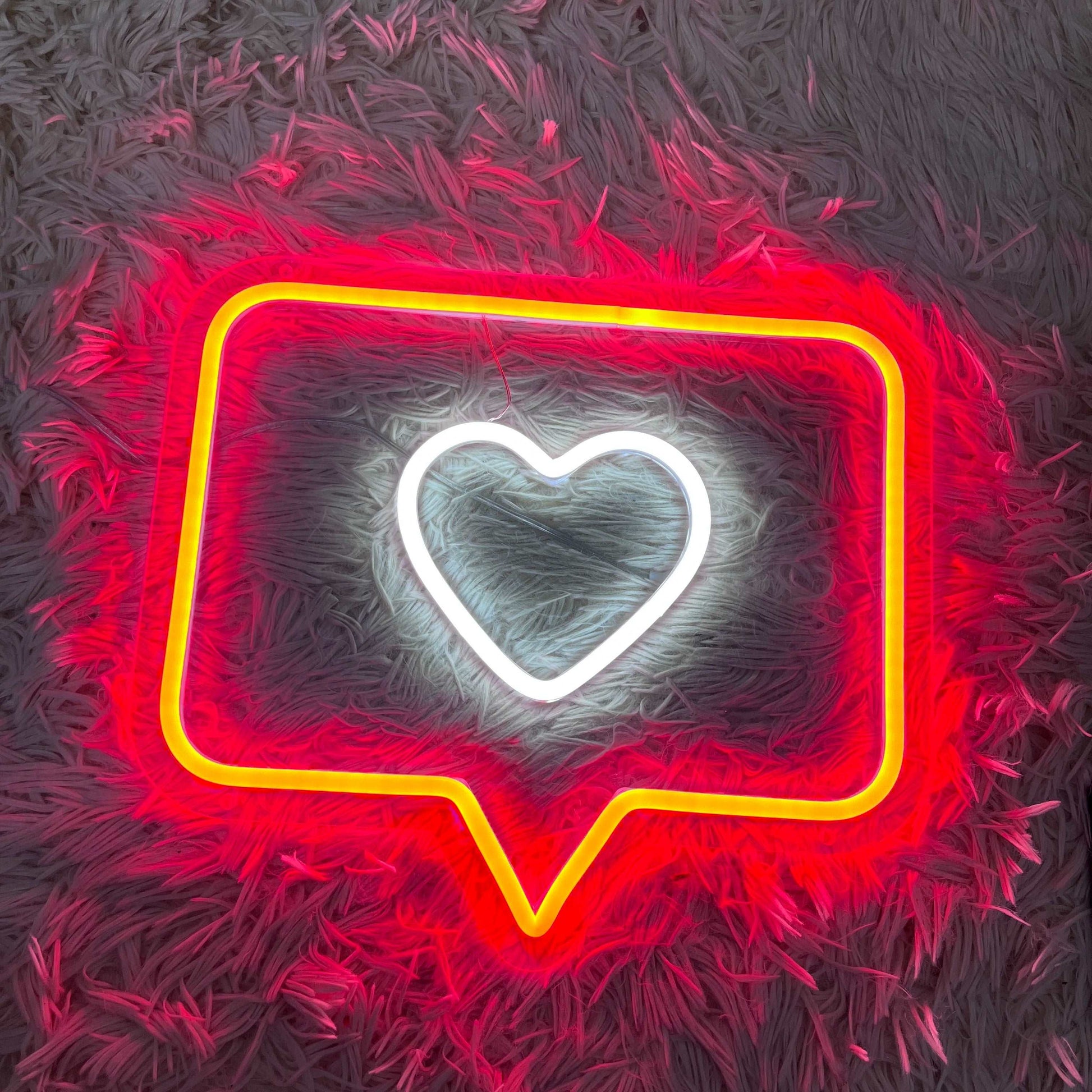 "HEART NOTIFICATION" NEON SIGN