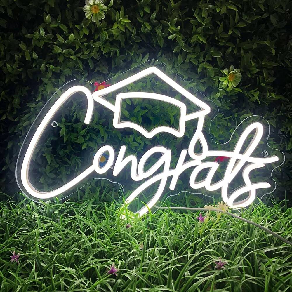 "GRADUATE" NEON SIGN White Color